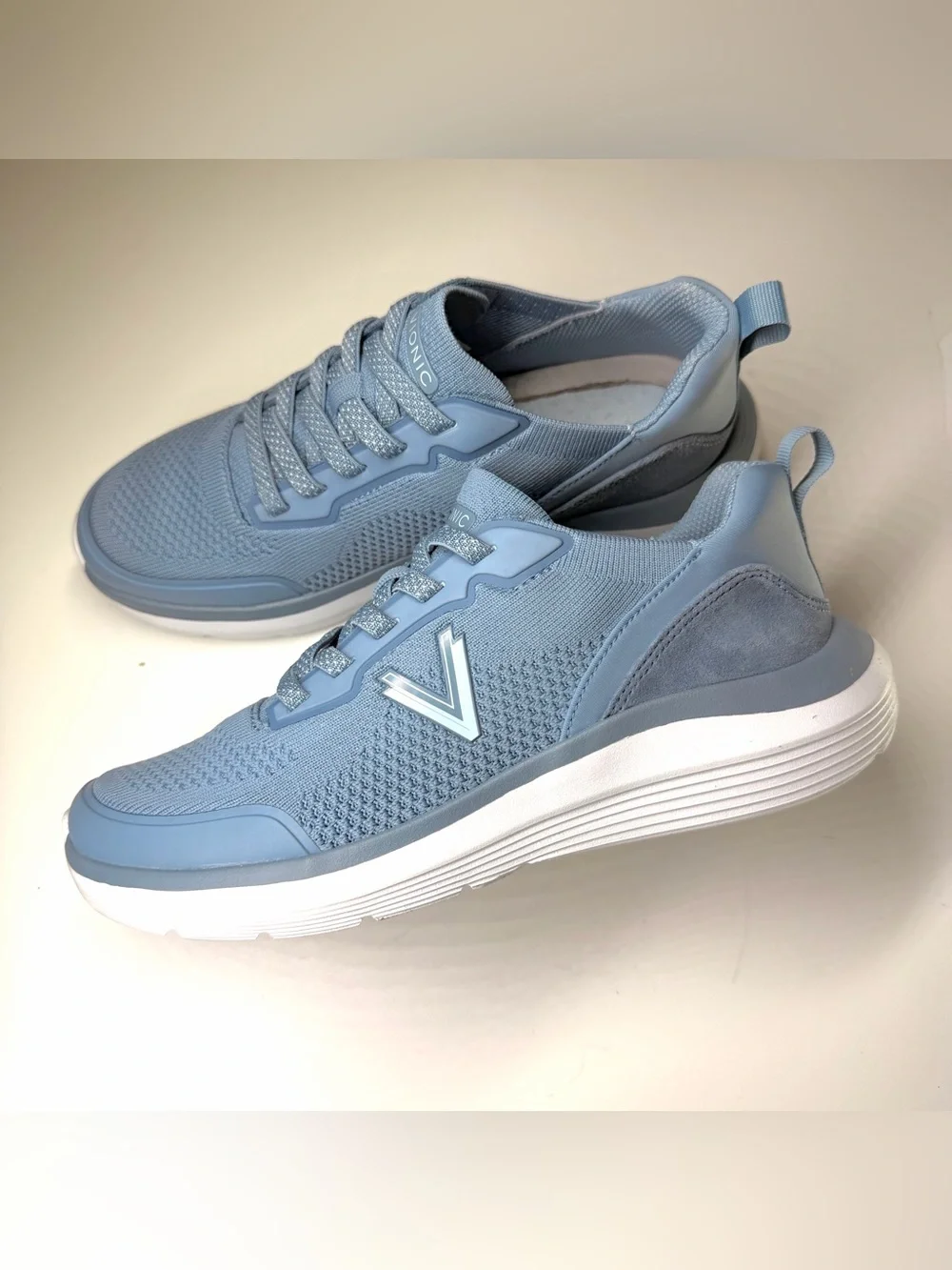 Vionic Women's Hayward Mesh Slip On Sneakers Size- 9